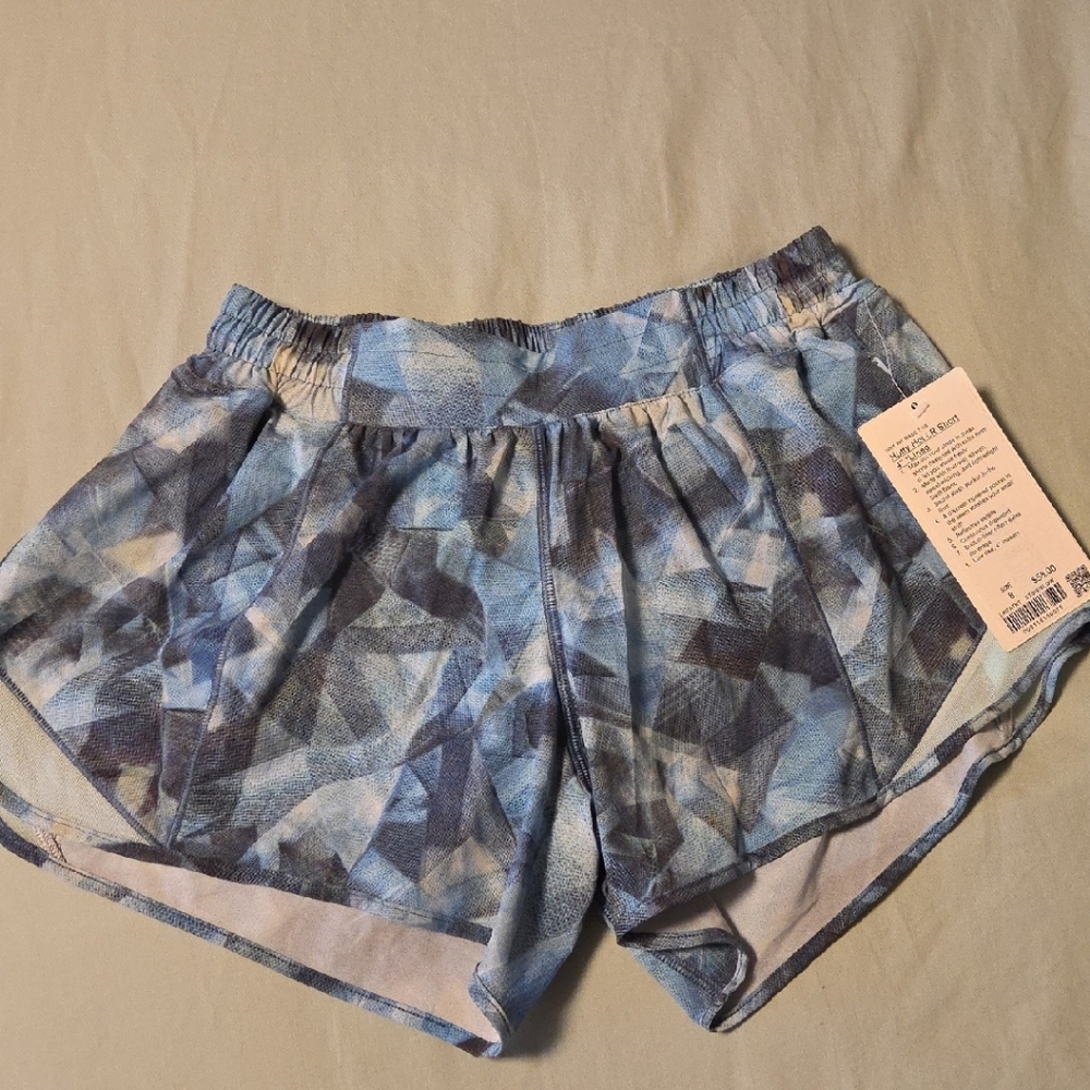 Brand New Lululemon athletica Blue Geometric Athletic Shorts Women